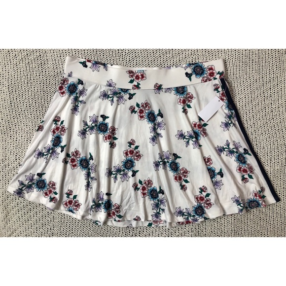 Joe Boxer Dresses & Skirts - NWT Joe Boxer floral skater skirt sz XL